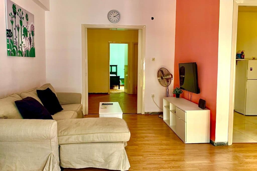2 Bedroom Apartment 300 Meters Metro Aghios Loanis Αθήνα Εξωτερικό φωτογραφία